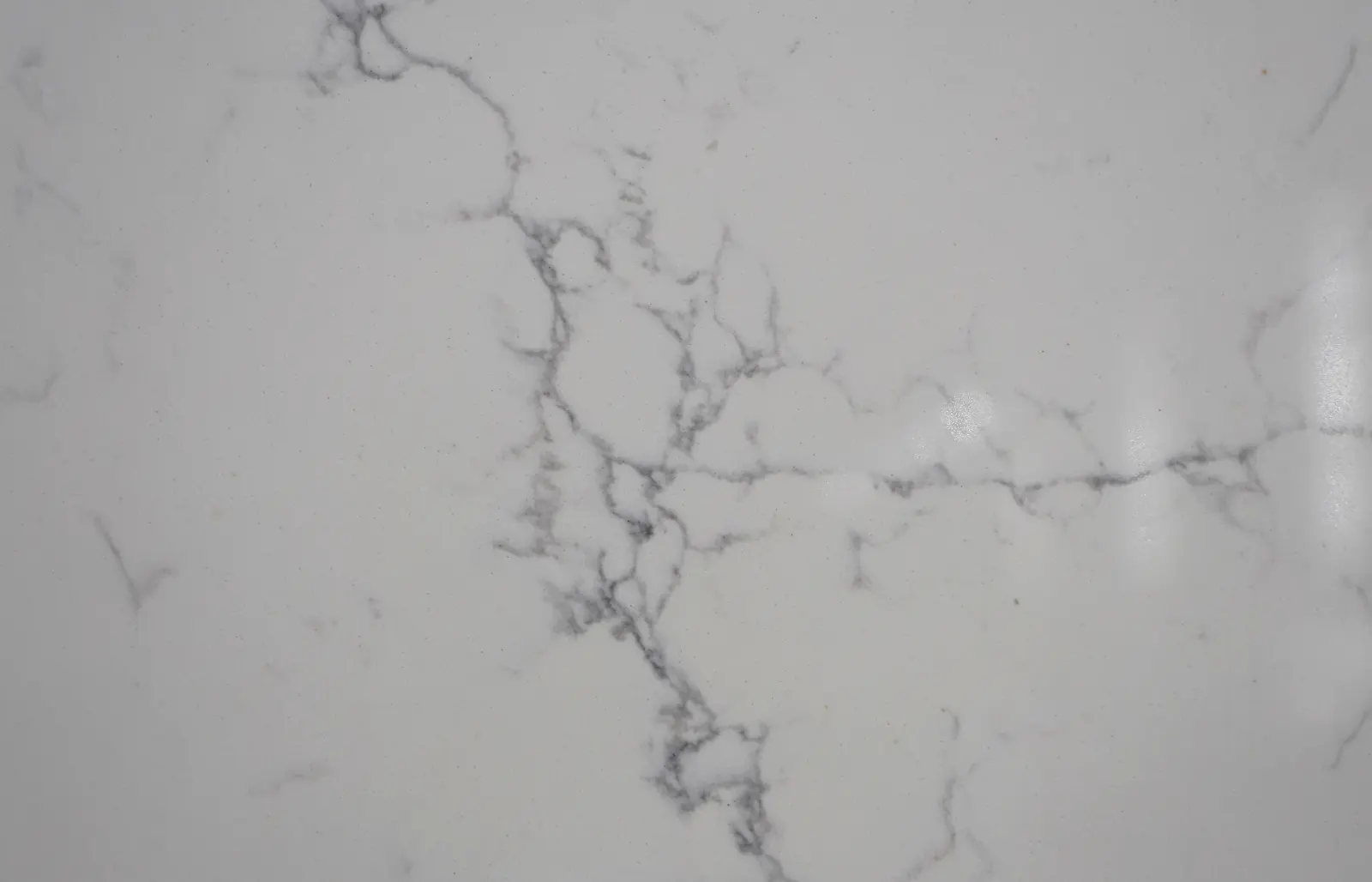 Venatino quartz surface pattern from the Stone Valley USA collection
